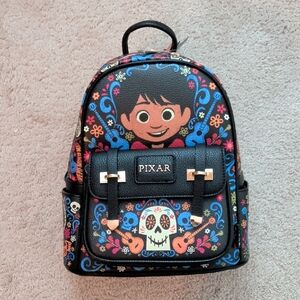 Wondapop Coco Backpack - Colorful Floral Design